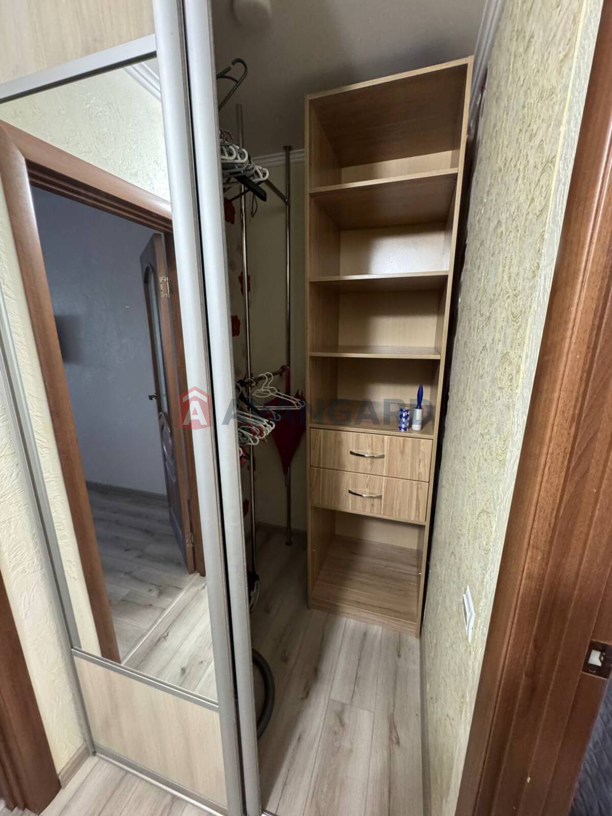 1 ����. ��������, 54/28/6 ��. �., 1/5 ���� ���� 4