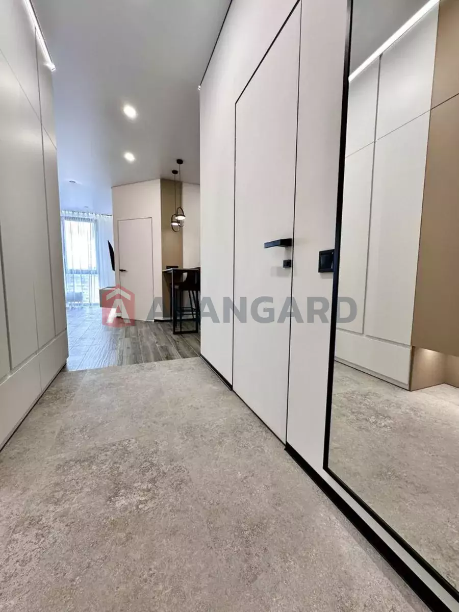 2 ����. ��������, 51/-/20 ��. �., 15/24 ���� ���� 10