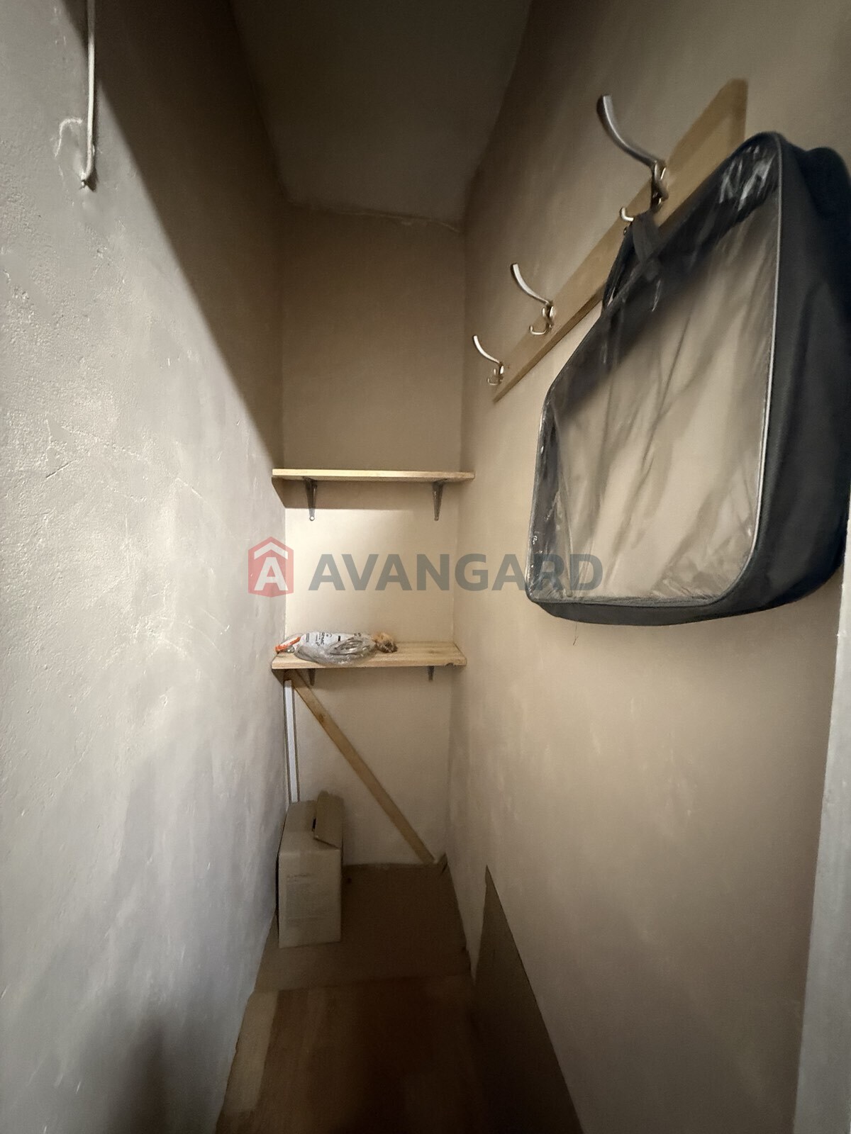 1 . , 39/-/9 . ., 4/9   6