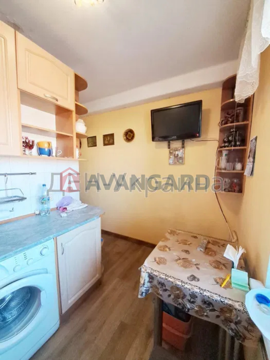 3 ��. ��������, 63/-/7 ��. �., 9/9 ������ ���� 5