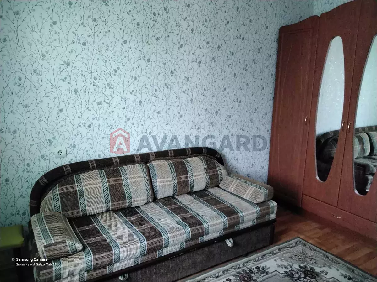 3 ��. ��������, 65/-/12 ��. �., 7/9 ������ ���� 9