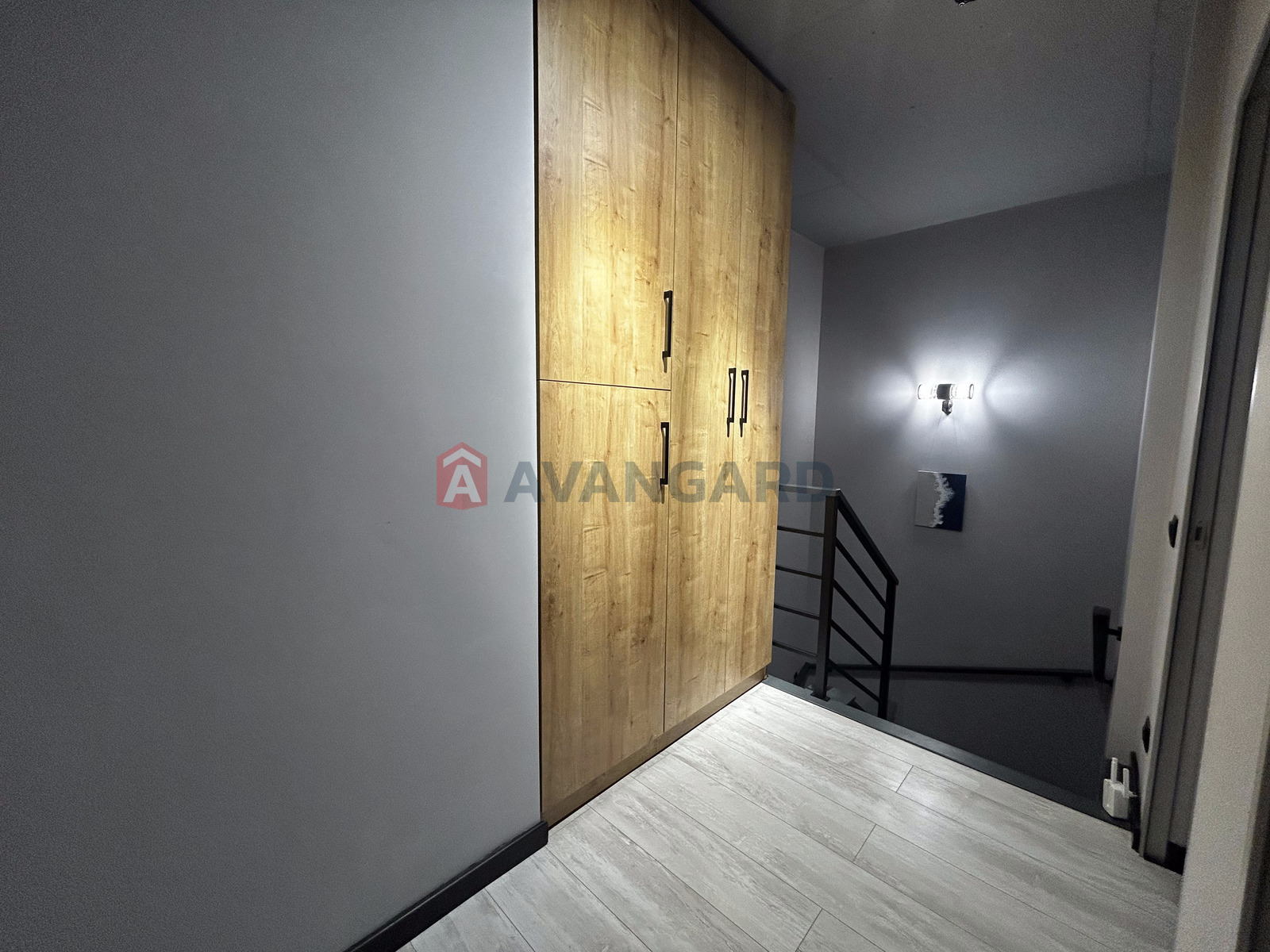 2 ��. ��������, 100/33/40 ��. �., 10-11/11 ������ ���� 16