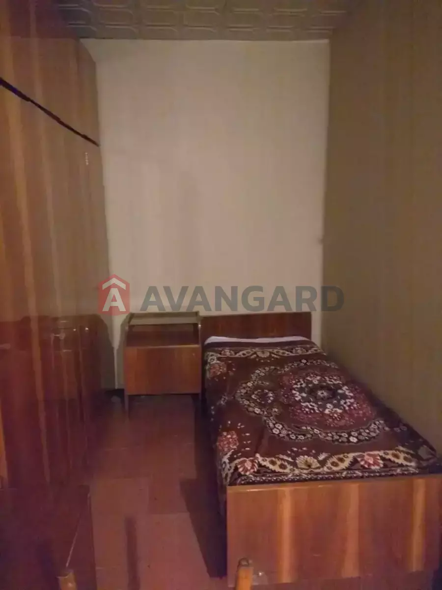 1 . , 42/19/8 . ., 1/12   9