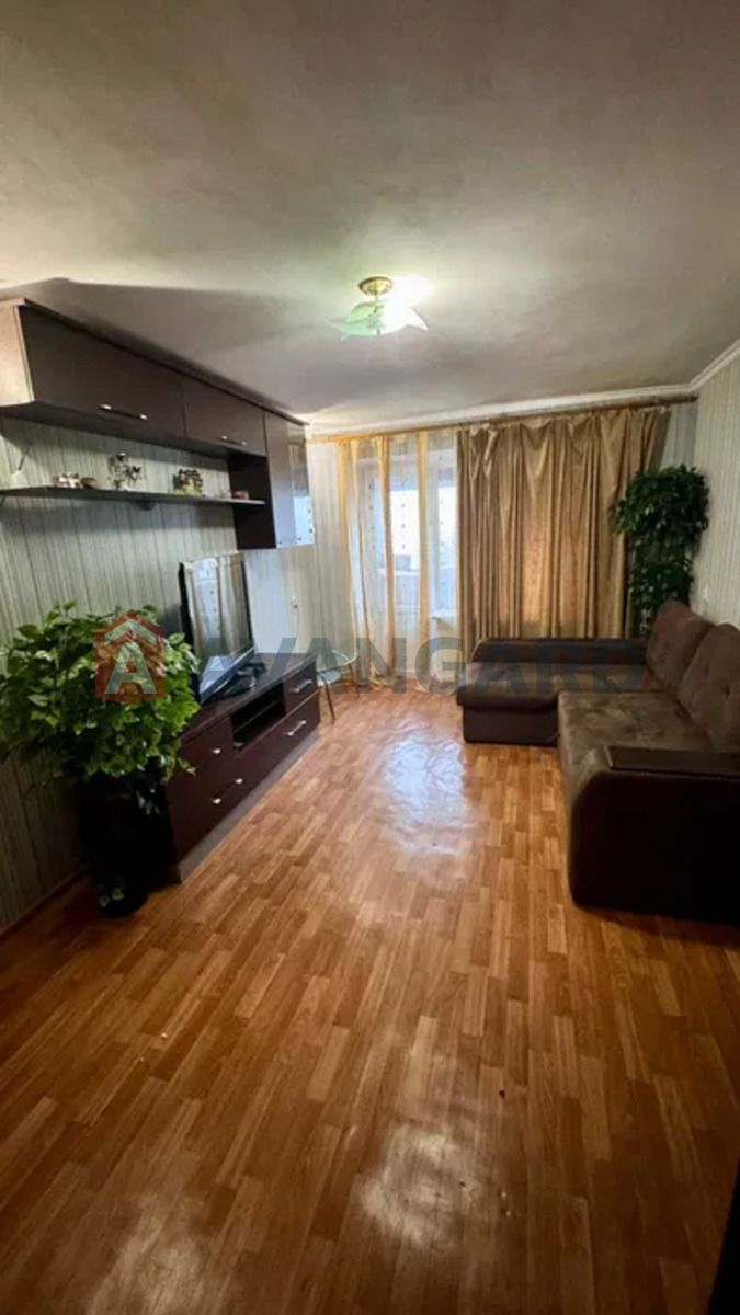 1 ����. ��������, 30/-/5 ��. �., 9/9 ���� ���� 2