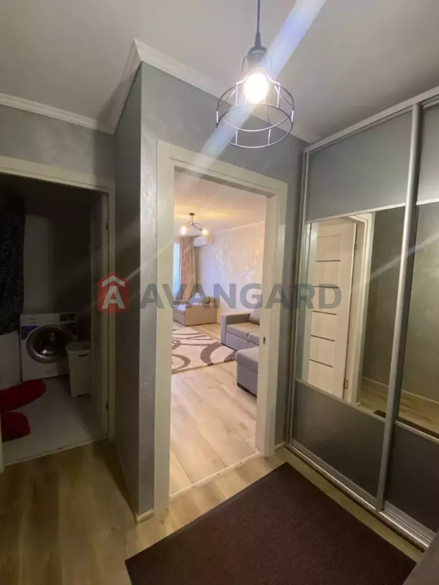 1 ��. ��������, 40/-/- ��. �., 6/10 ������ ���� 4