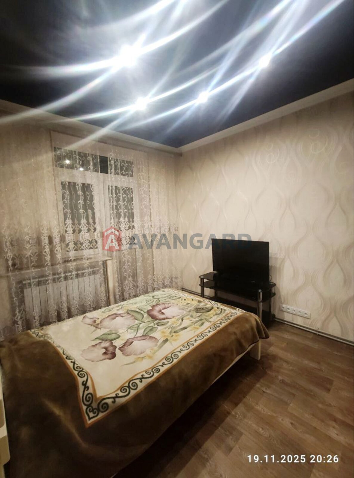 2 . , 52/-/7 . ., 3/3   7