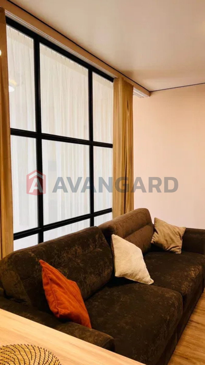 1 ��. ��������, 54/-/15 ��. �., 7/10 ������ ���� 4