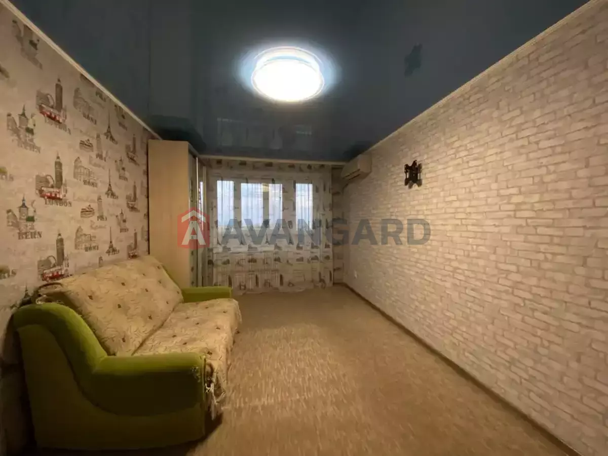 2 ��. ��������, 58/33/10 ��. �., 12/12 ������ ���� 6