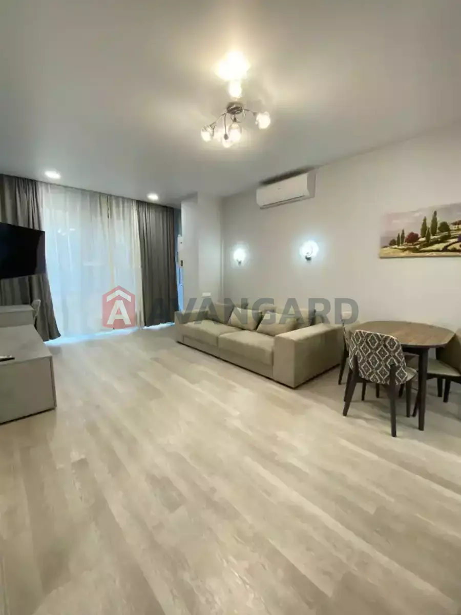 2 ��. ��������, 57/-/- ��. �., 8/12 ������ ���� 1