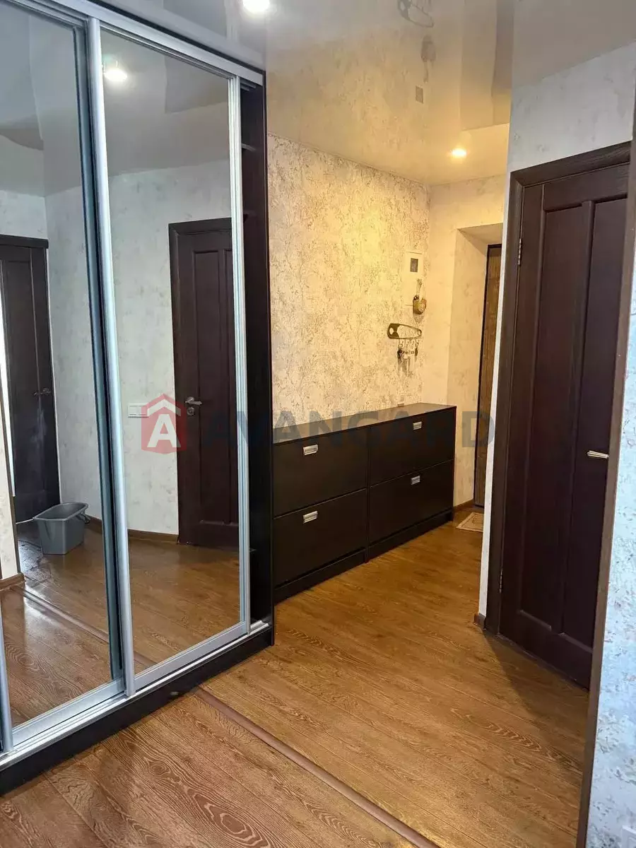 2 ����. ��������, 45/-/- ��. �., 4/5 ���� ���� 5