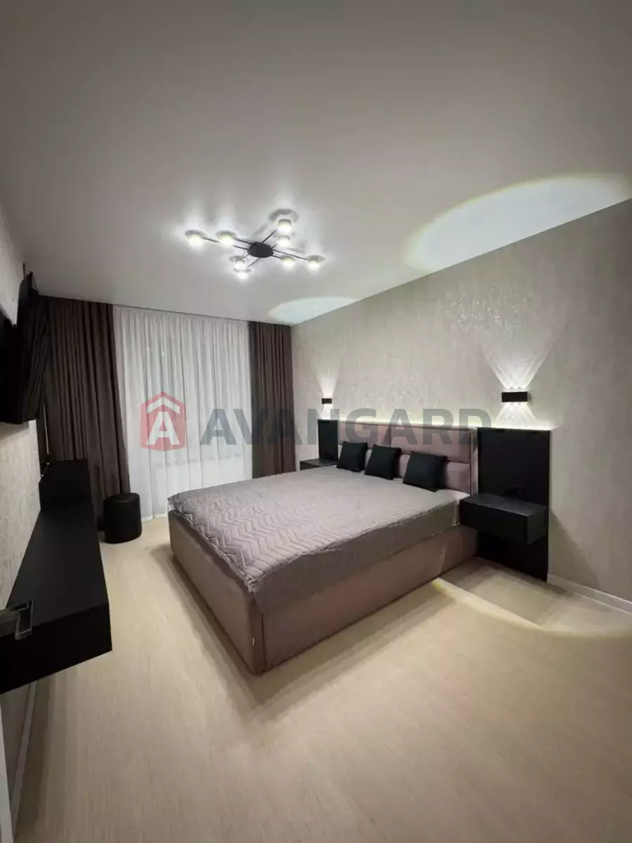 2 ��. ��������, 45/-/- ��. �., 8/10 ������ ���� 1