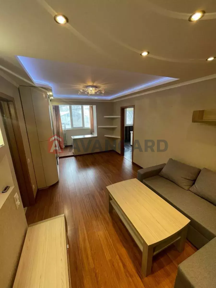 3 ����. ��������, 60/-/8 ��. �., 1/9 ���� ���� 5