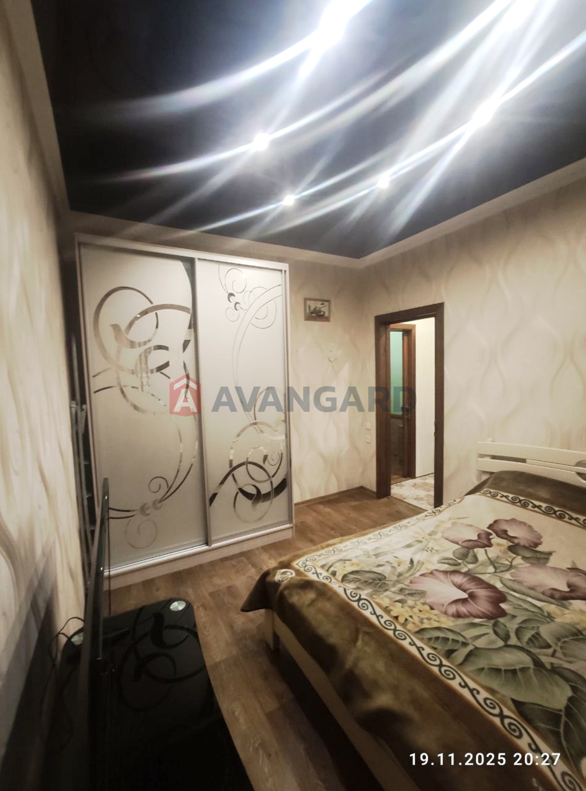 2 . , 52/-/7 . ., 3/3   6