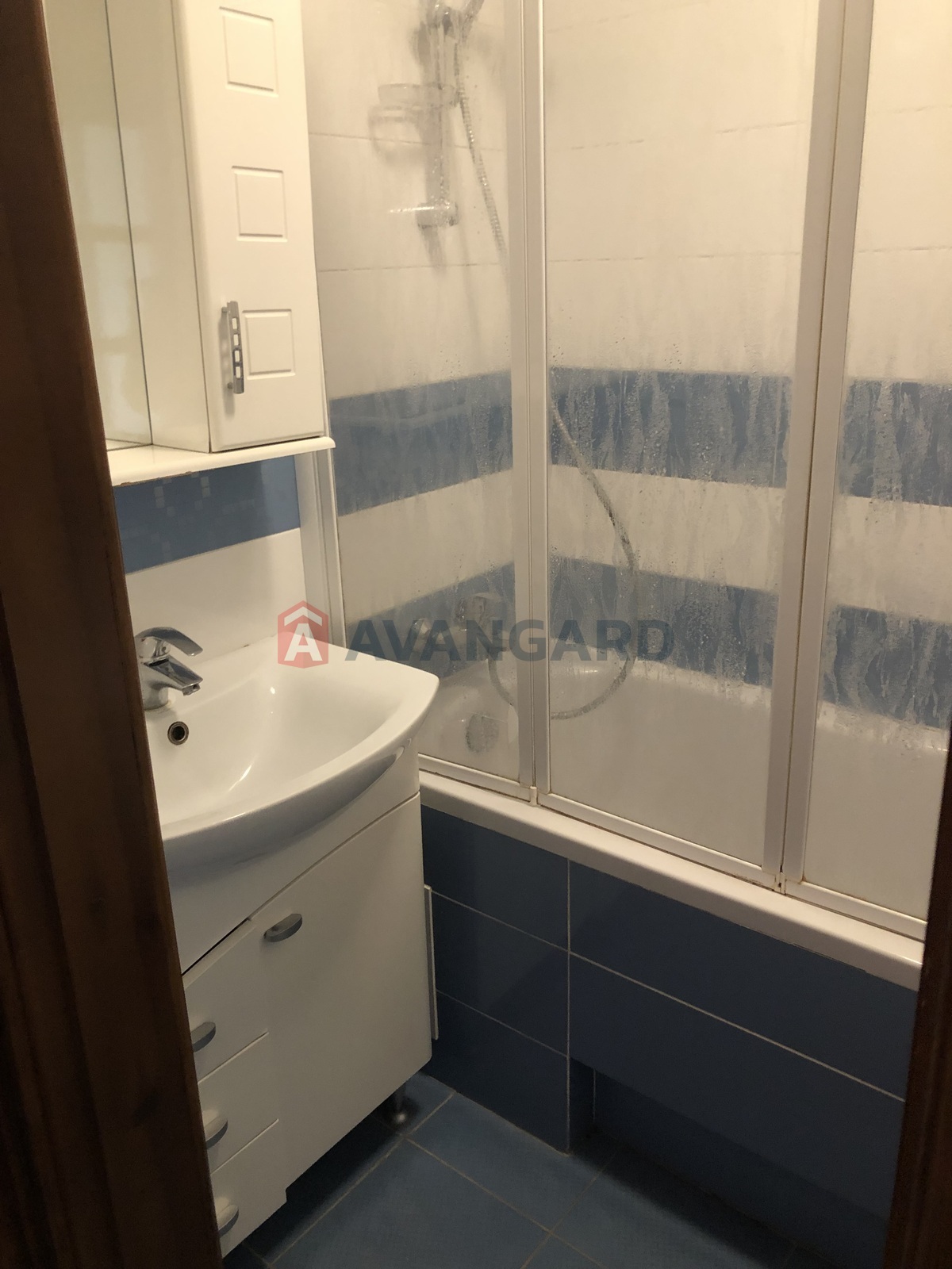 1 ��. ��������, 68/41/10 ��. �., 5/9 ������ ���� 13