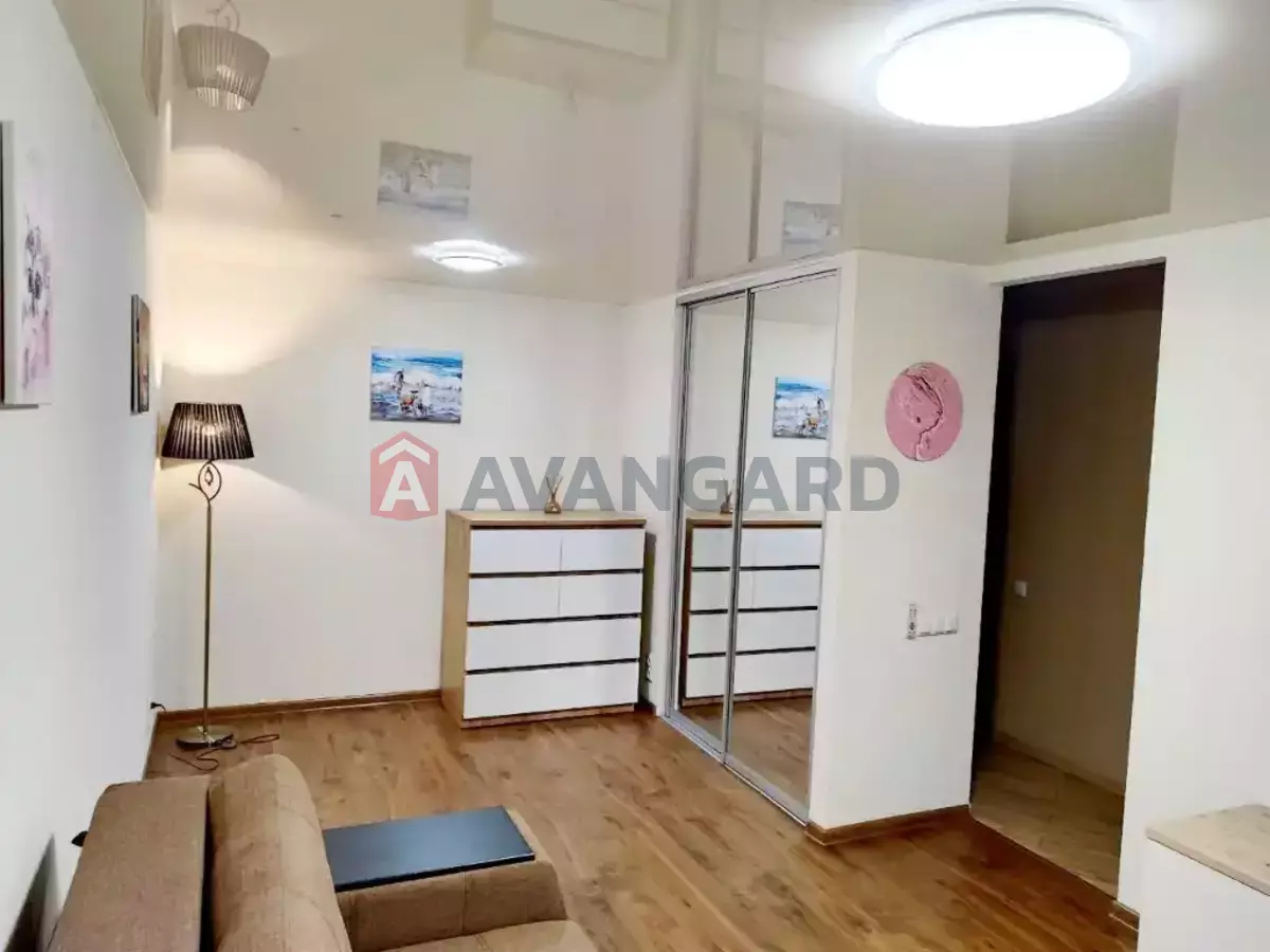 1 ����. ��������, 38/-/- ��. �., 6/9 ���� ���� 4