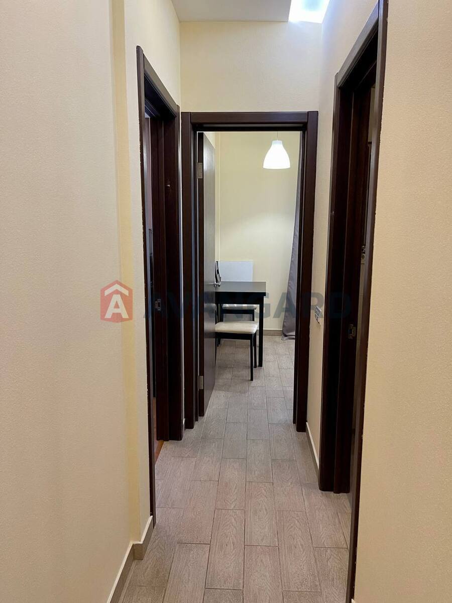 1 ��. ��������, 50/-/- ��. �., 1/10 ������ ���� 8