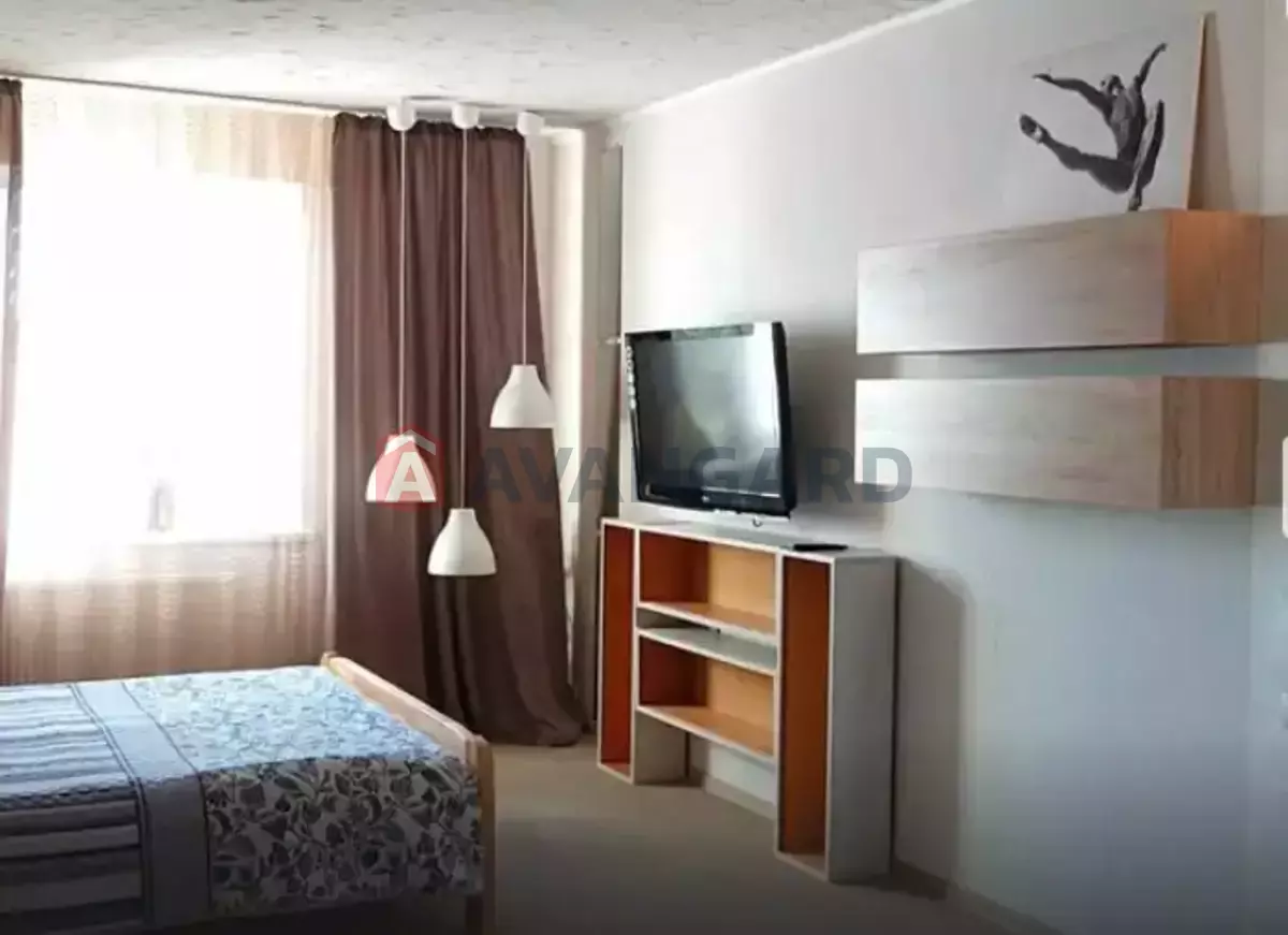 1 ����. ��������, 50/38/12 ��. �., 10/17 ���� ���� 4