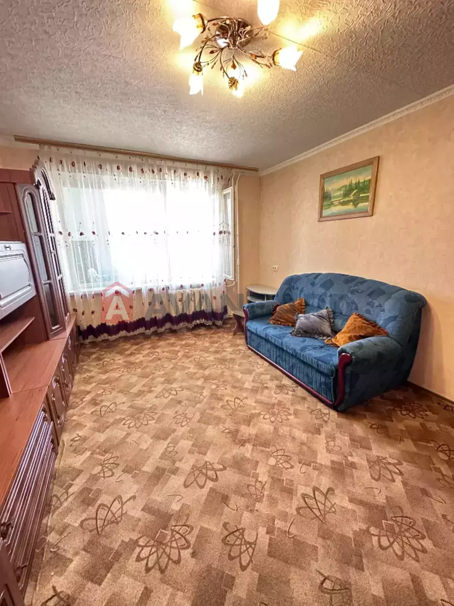 1 ��. ��������, 40/19/8 ��. �., 11/12 ������ ���� 2