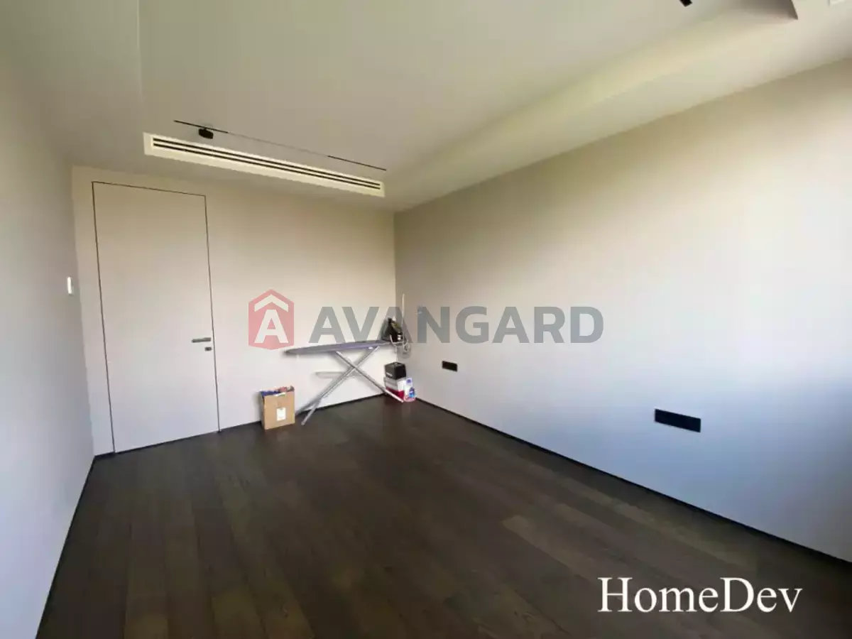 4 ��. ��������, 138/-/25 ��. �., 4/6 ������ ���� 2