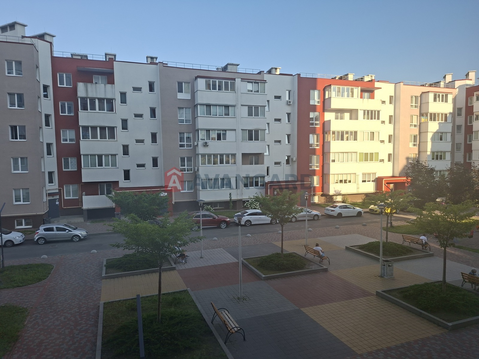 1 ����. ��������, 43,7/-/10,26 ��. �., 2/10 ���� ���� 3