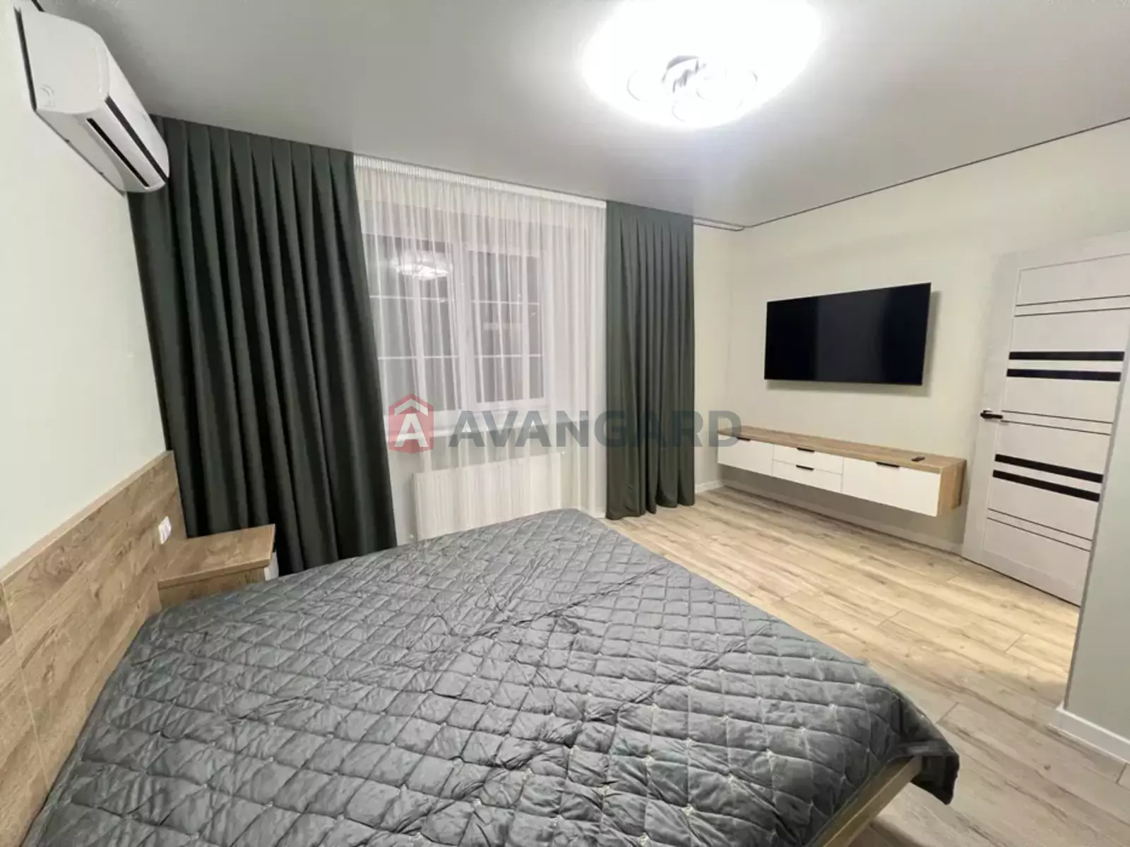 1 ��. ��������, 45/-/16 ��. �., 4/10 ������ ���� 1