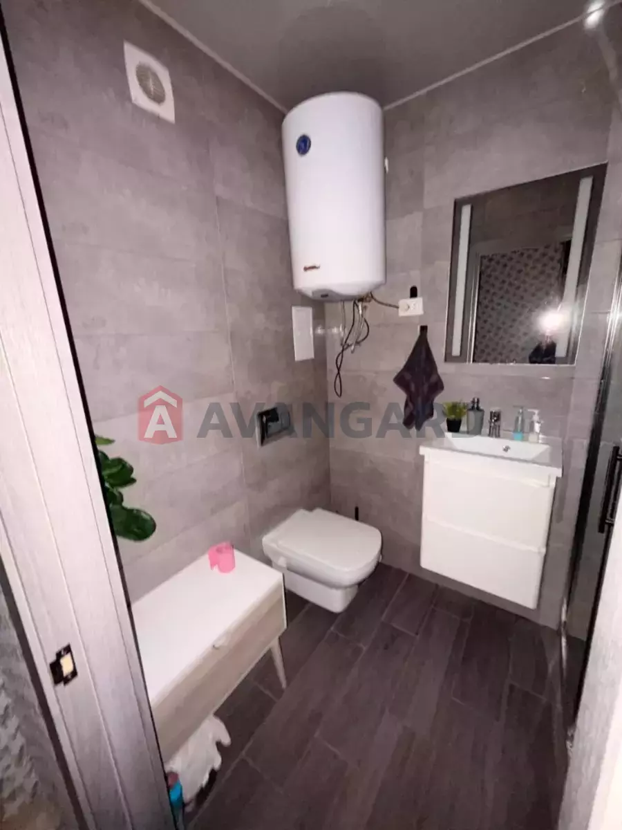 1 . , 37/-/- . ., 6/10   5