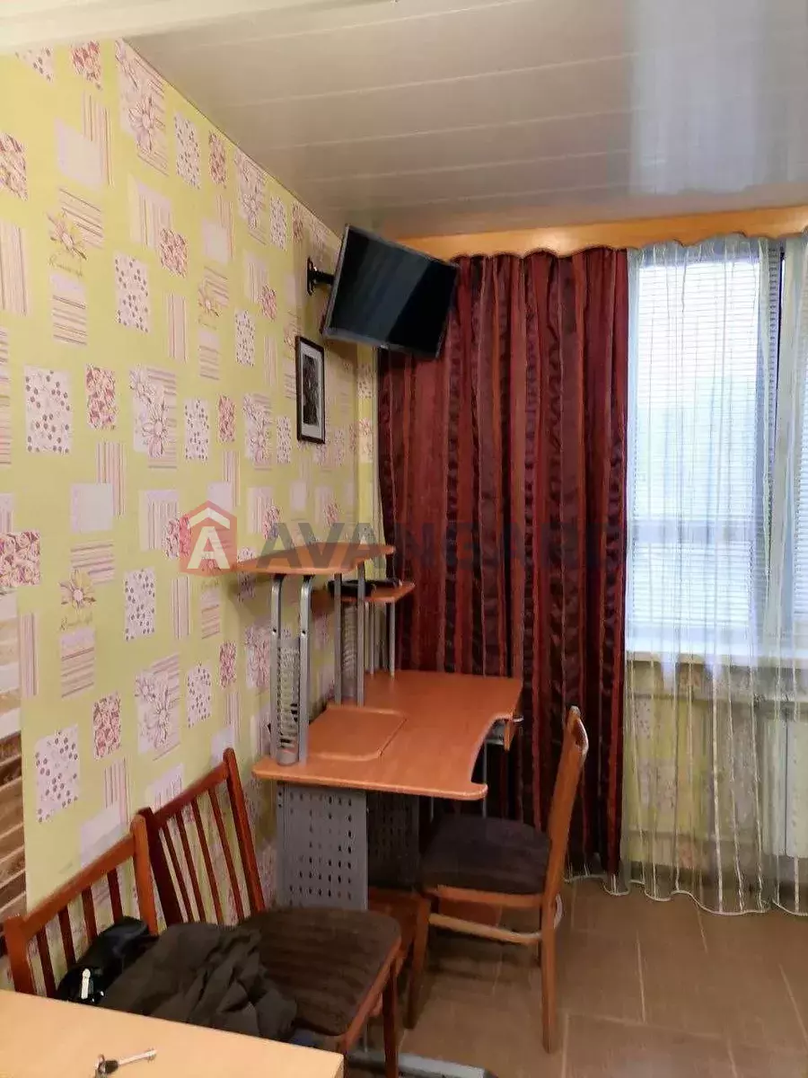 1 ��. ��������, 15/-/4 ��. �., 6/14 ������ ���� 6