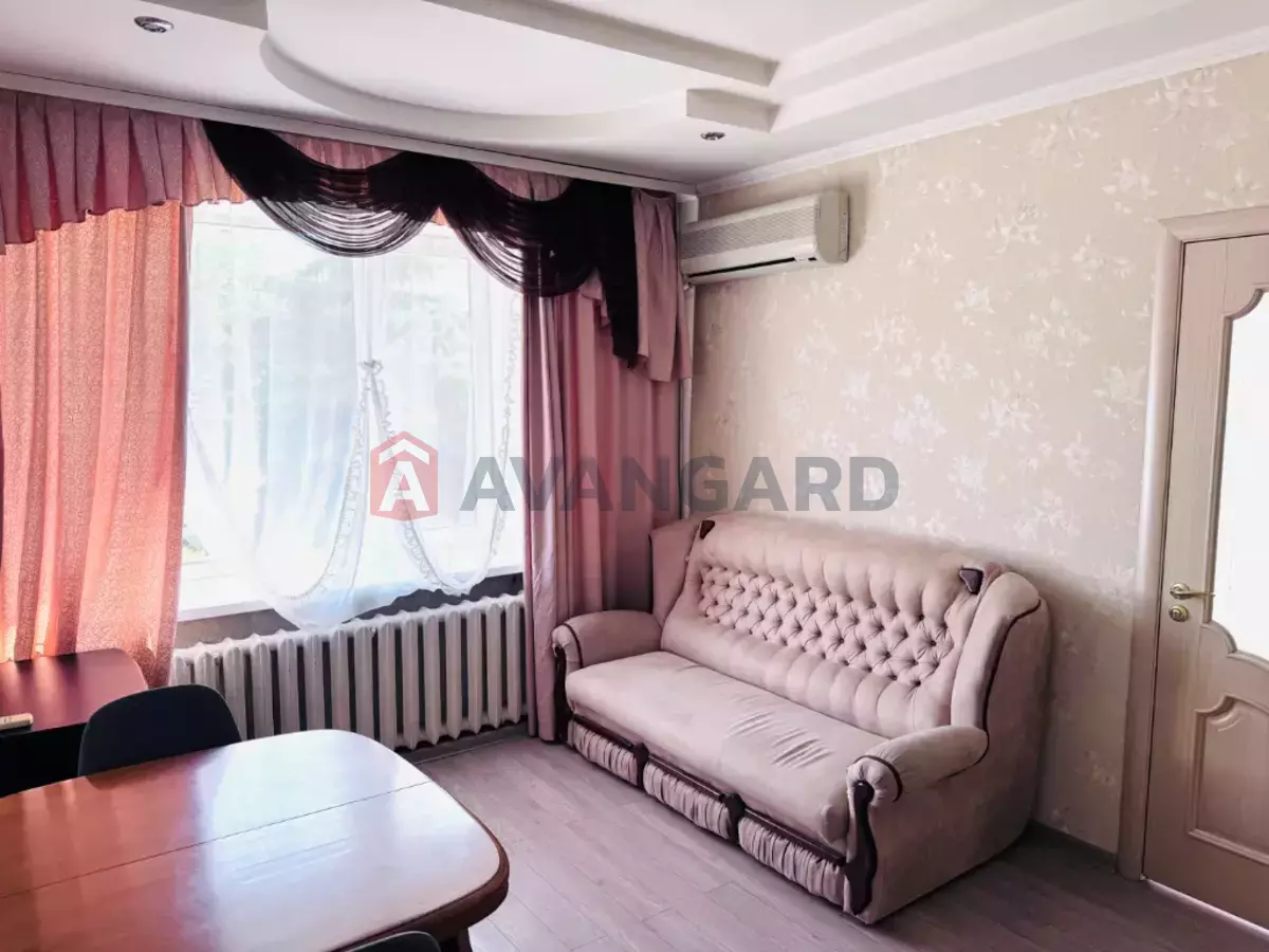 2 ����. ��������, 43/30/7 ��. �., 2/9 ���� ���� 1