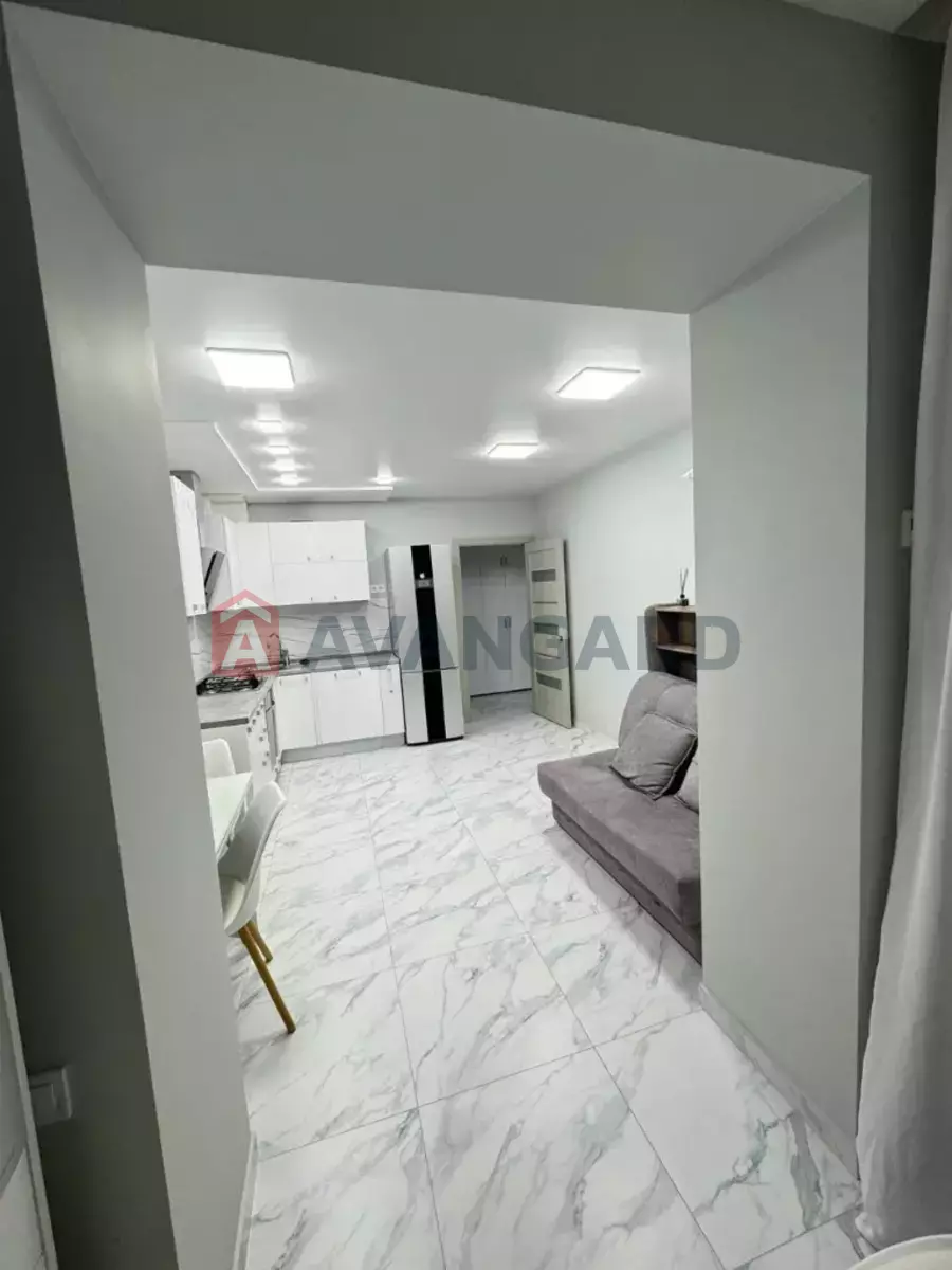 2 ��. ��������, 48/14/16 ��. �., 9/10 ������ ���� 2