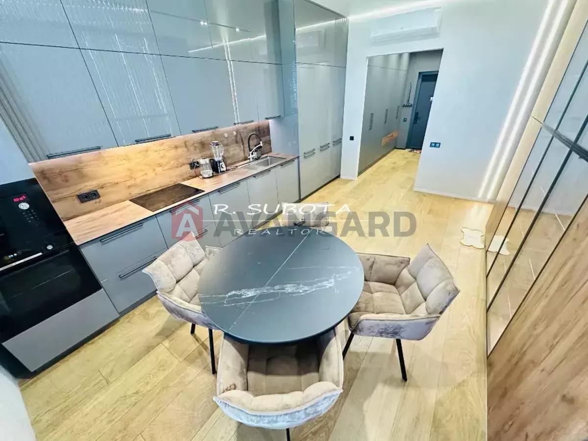 3 ����. ��������, 90/60/30 ��. �., 18/19 ���� ���� 3