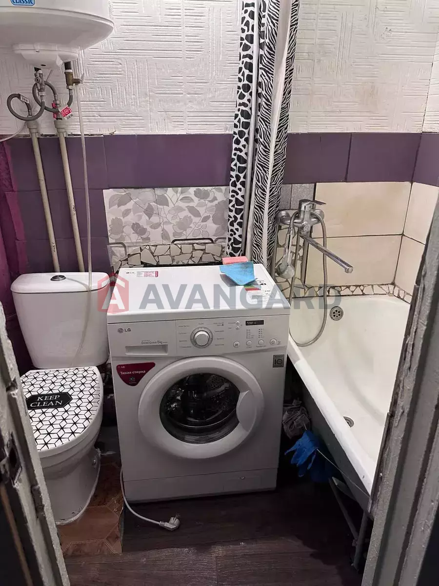 1 ��. ��������, 23/-/- ��. �., 3/9 ������ ���� 4