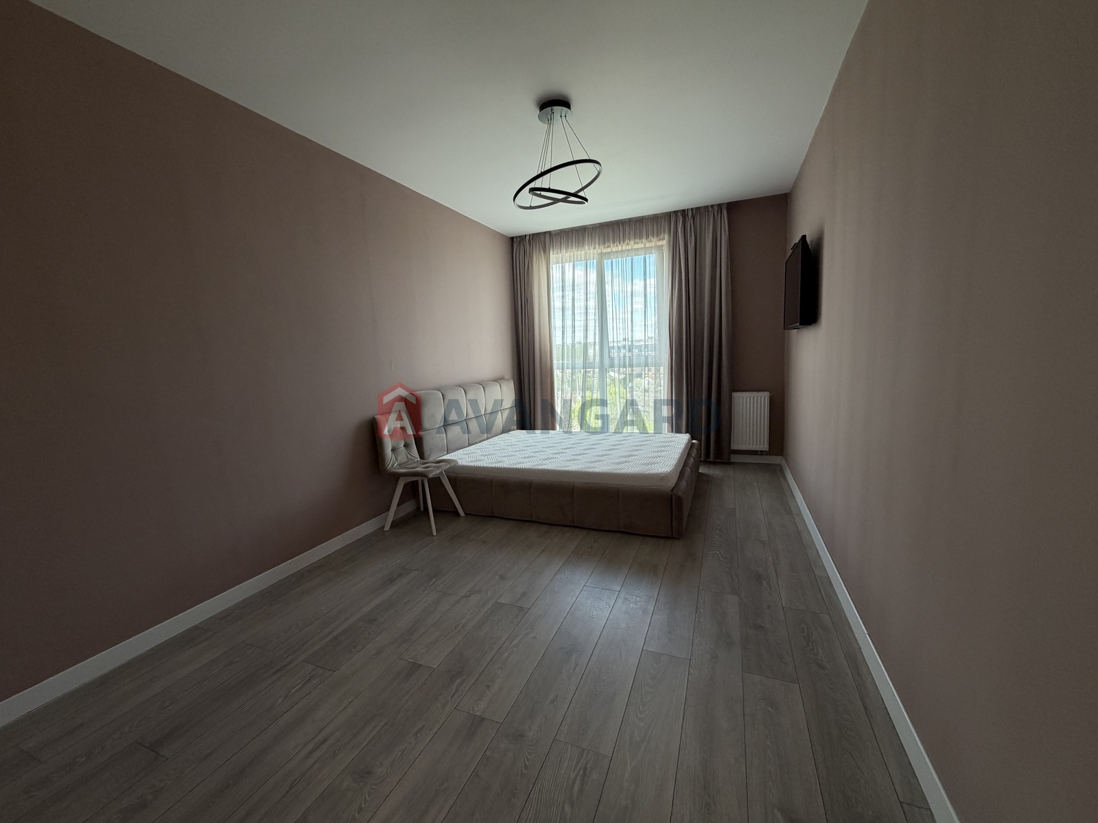 1 ����. ��������, 44/18/18 ��. �., 7/7 ���� ���� 3