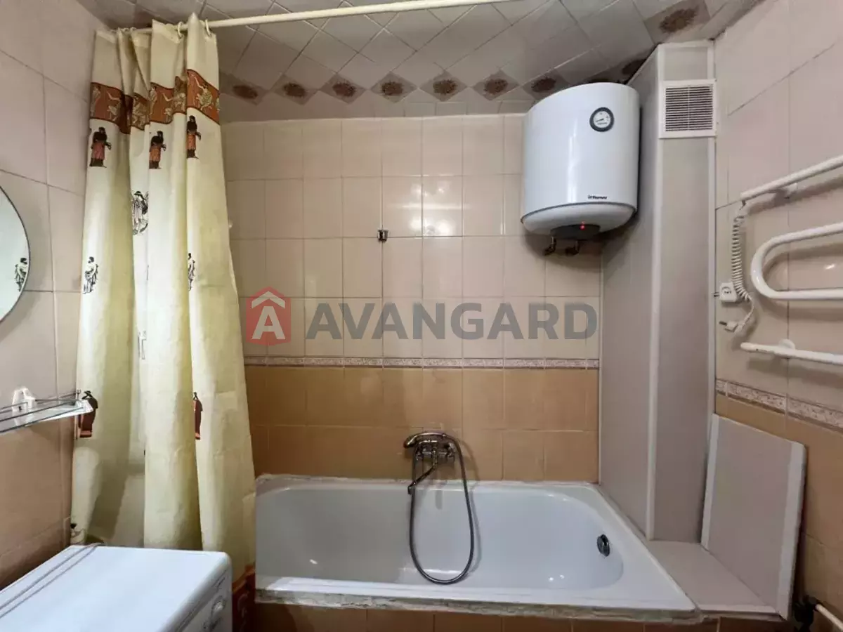 1 ��. ��������, 35/-/- ��. �., 3/17 ������ ���� 8