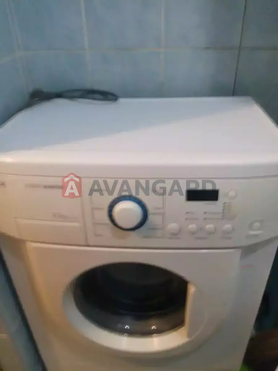 1 ����. ��������, 24/17/4 ��. �., 2/9 ���� ���� 8