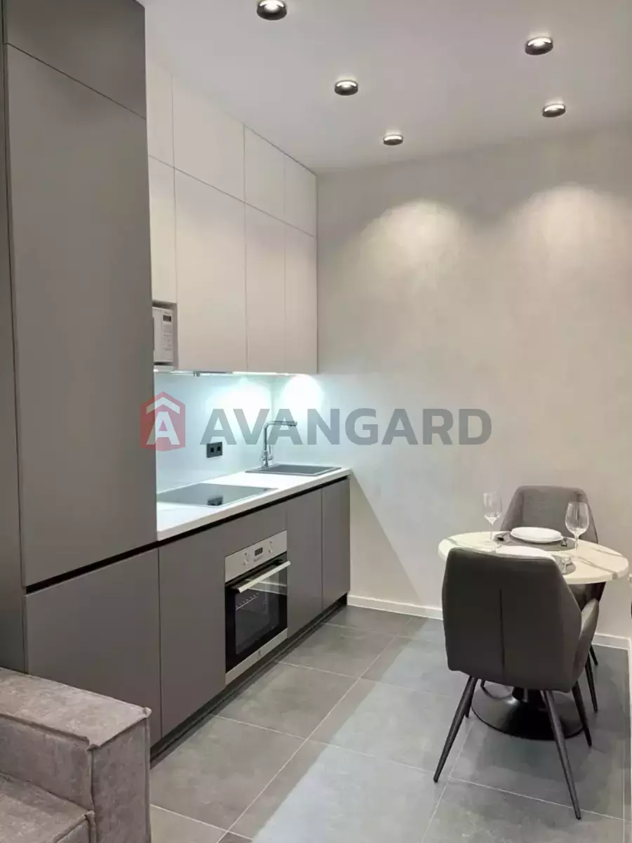 2 ��. ��������, 40/-/- ��. �., 3/12 ������ ���� 9