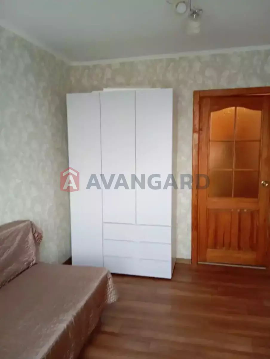 1 ����. ��������, 17/-/- ��. �., 7/9 ���� ���� 1