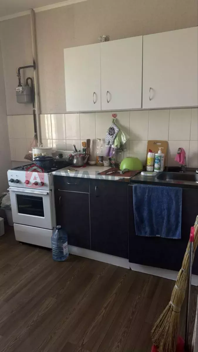 1 ��. ��������, 40/-/10 ��. �., 6/9 ������ ���� 7