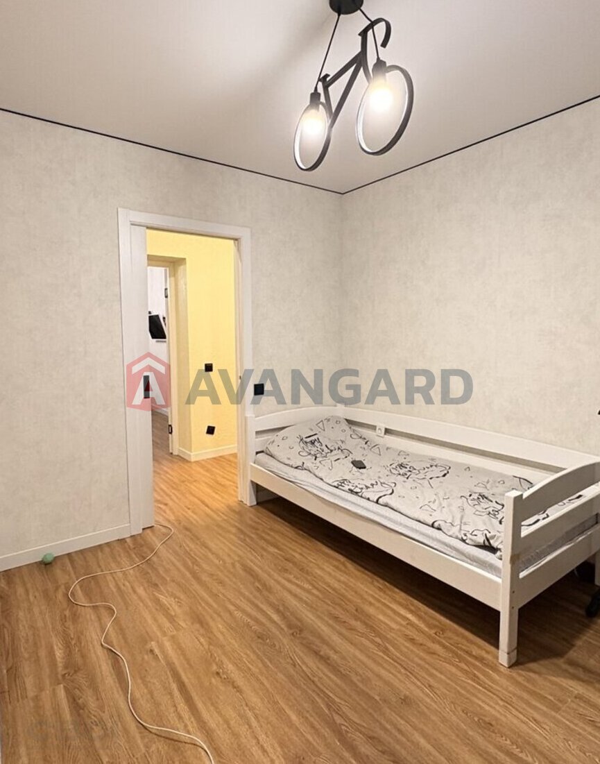 2 ����. ��������, 43/28/7 ��. �., 4/5 ���� ���� 5