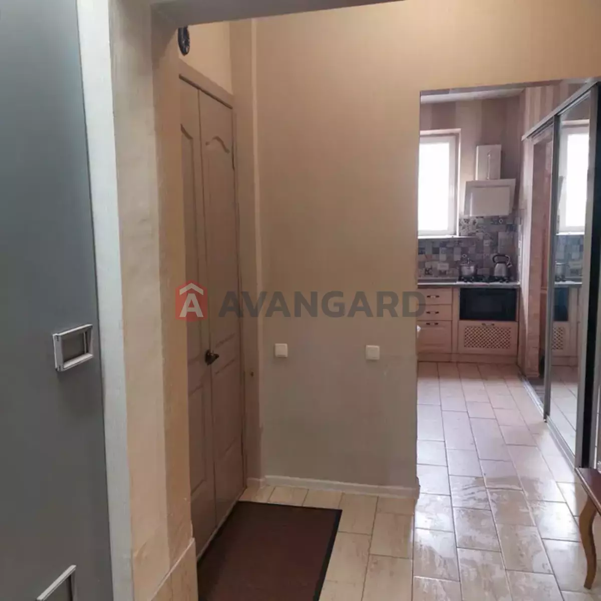 2 ����. ��������, 52/-/10 ��. �., 5/5 ���� ���� 12