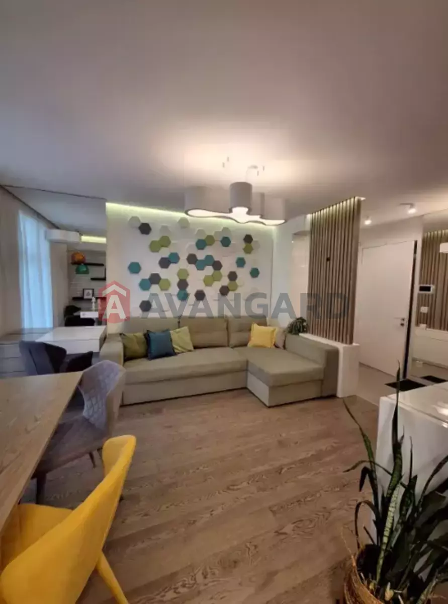 1 ����. ��������, 38/-/- ��. �., 3/5 ���� ���� 2