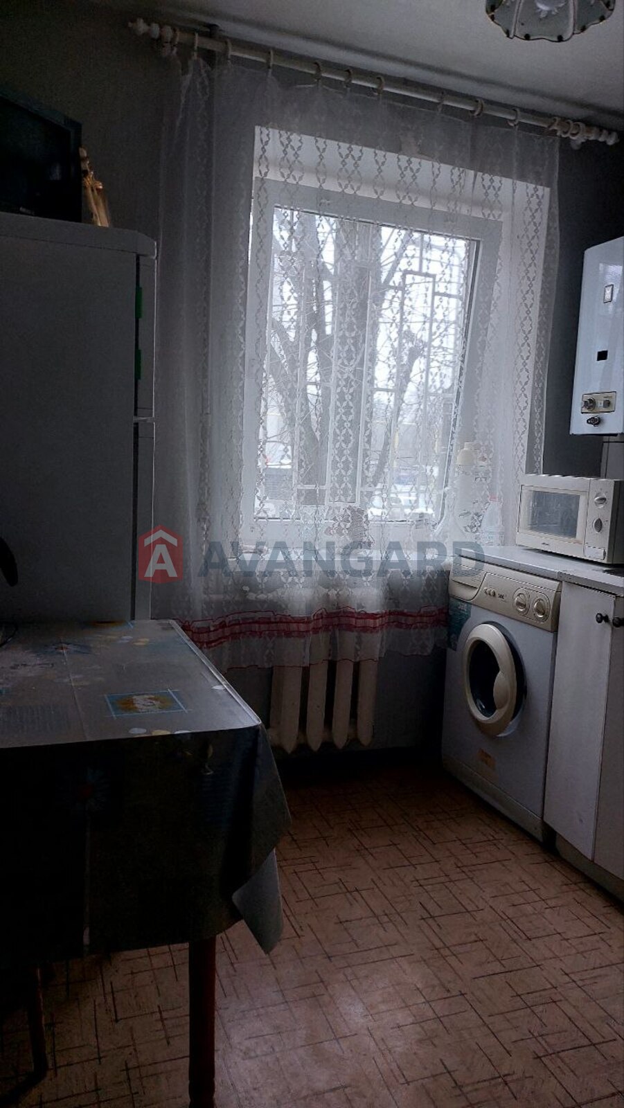 1 ��. ��������, 31/-/5 ��. �., 2/5 ������ ���� 4