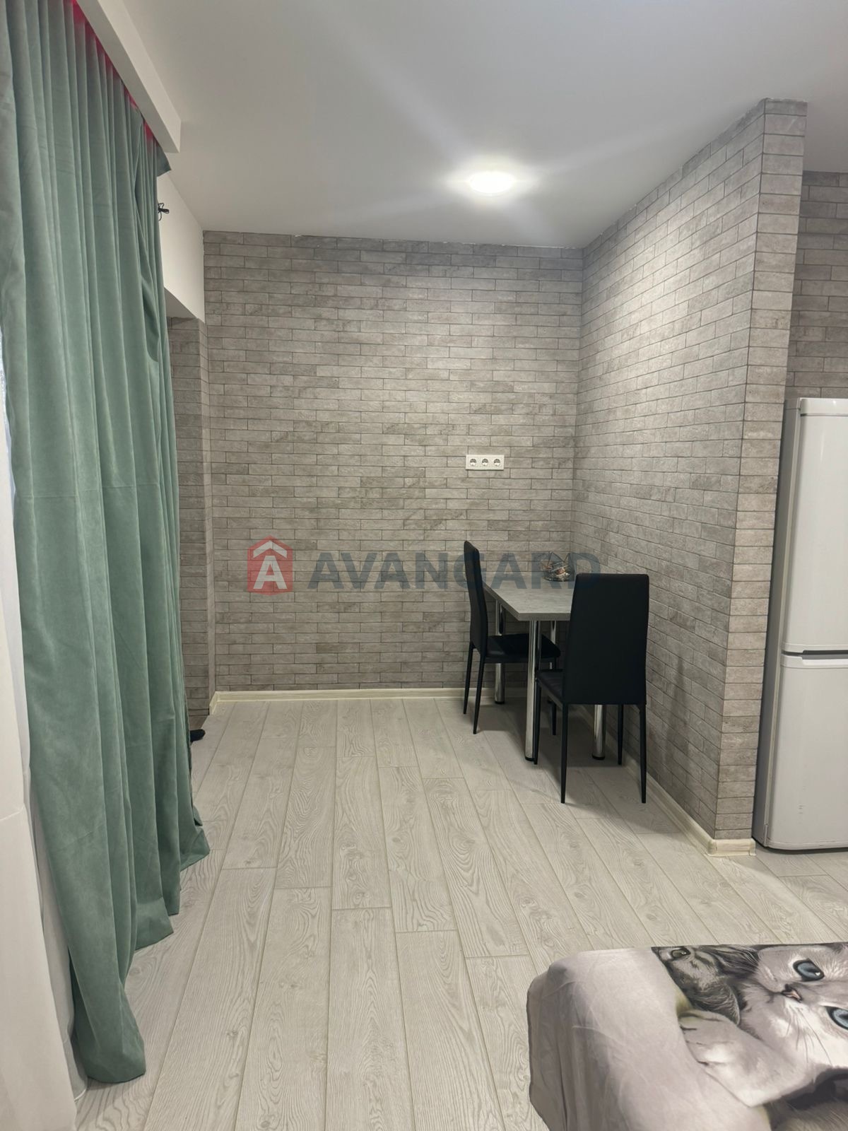 1 . , 28/-/7 . ., 1/1   6