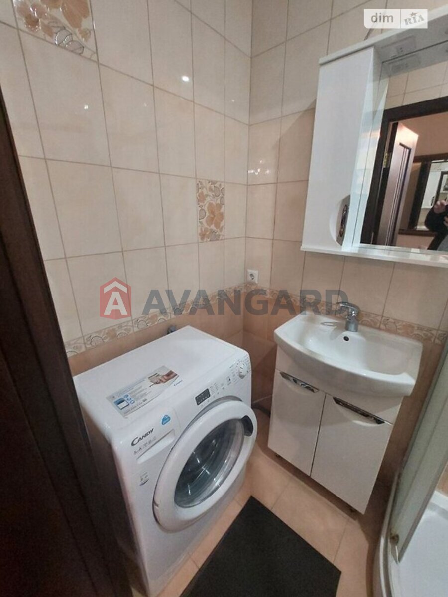 1 ��. ��������, 38/16/14 ��. �., 1/3 ������ ���� 6