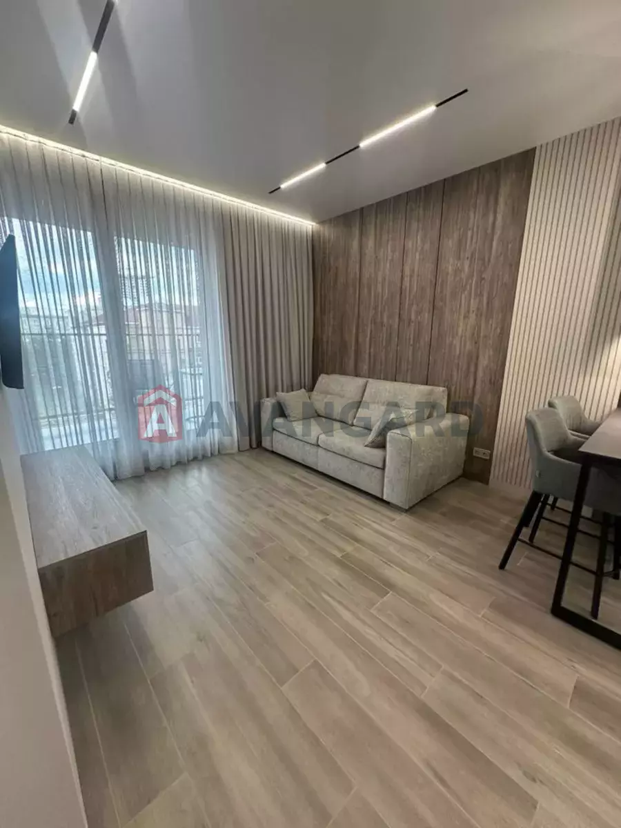 2 ��. ��������, 50/-/15 ��. �., 4/12 ������ ���� 5