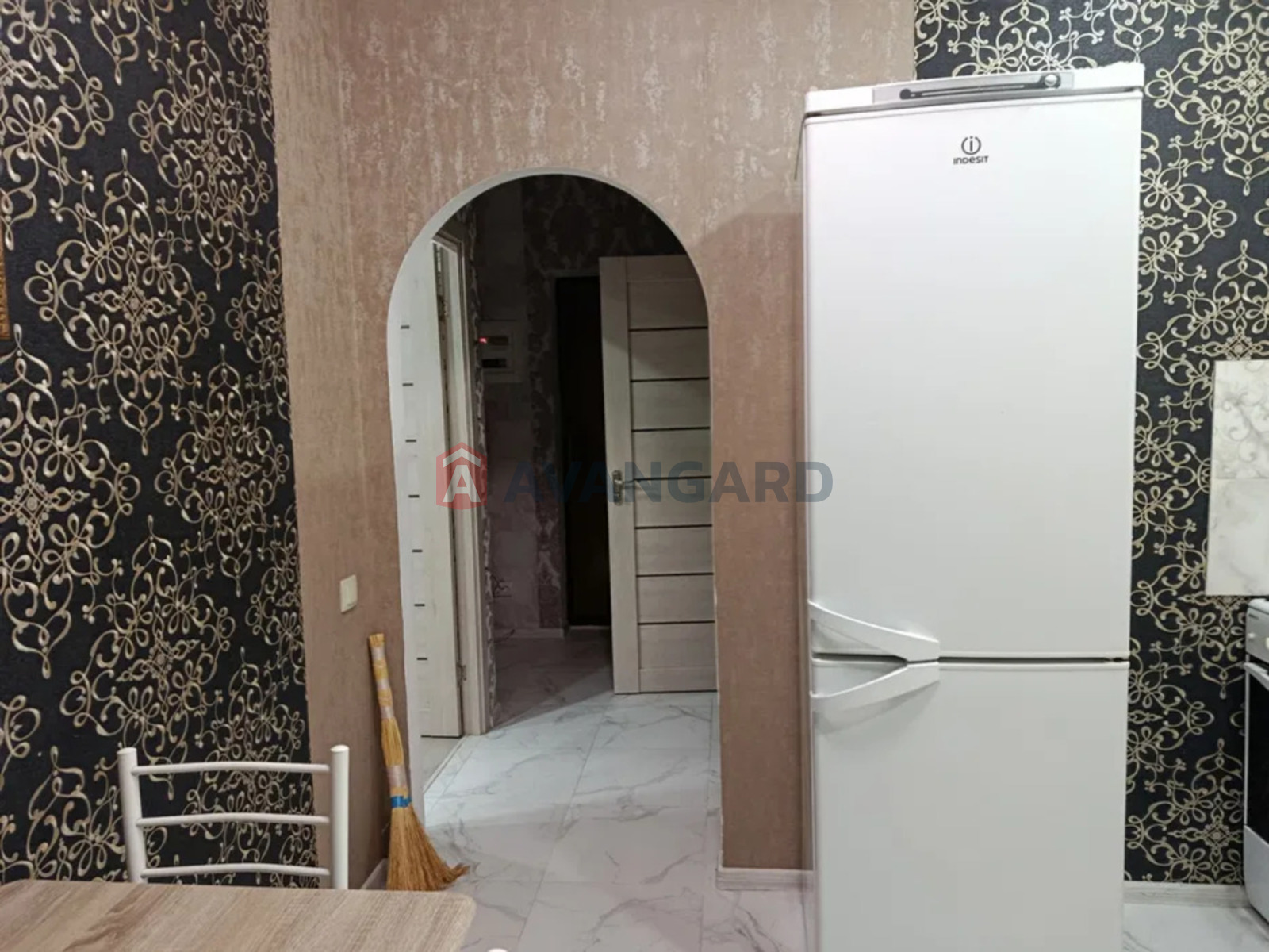 1 ����. ��������, 37/-/12 ��. �., 7/11 ���� ���� 4