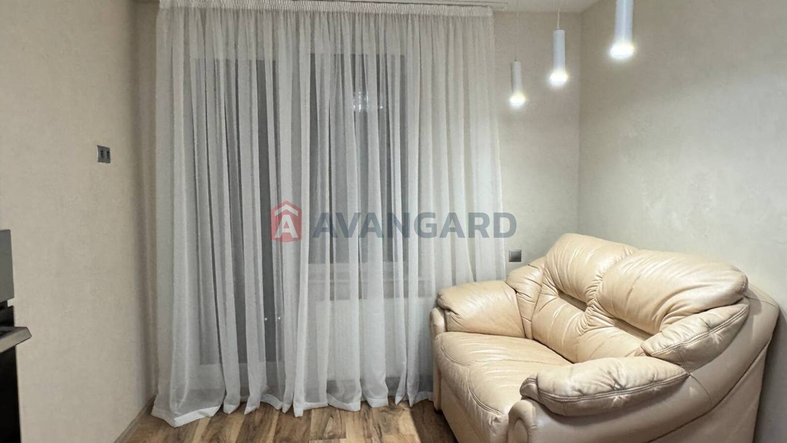 1 ��. ��������, 50/-/12 ��. �., 25/26 ������ ���� 5