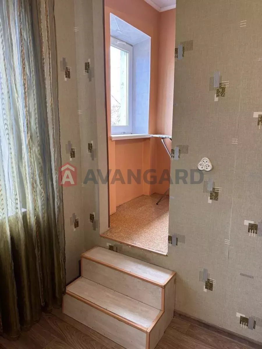 1 ����. ��������, 36/-/6 ��. �., 2/2 ���� ���� 6