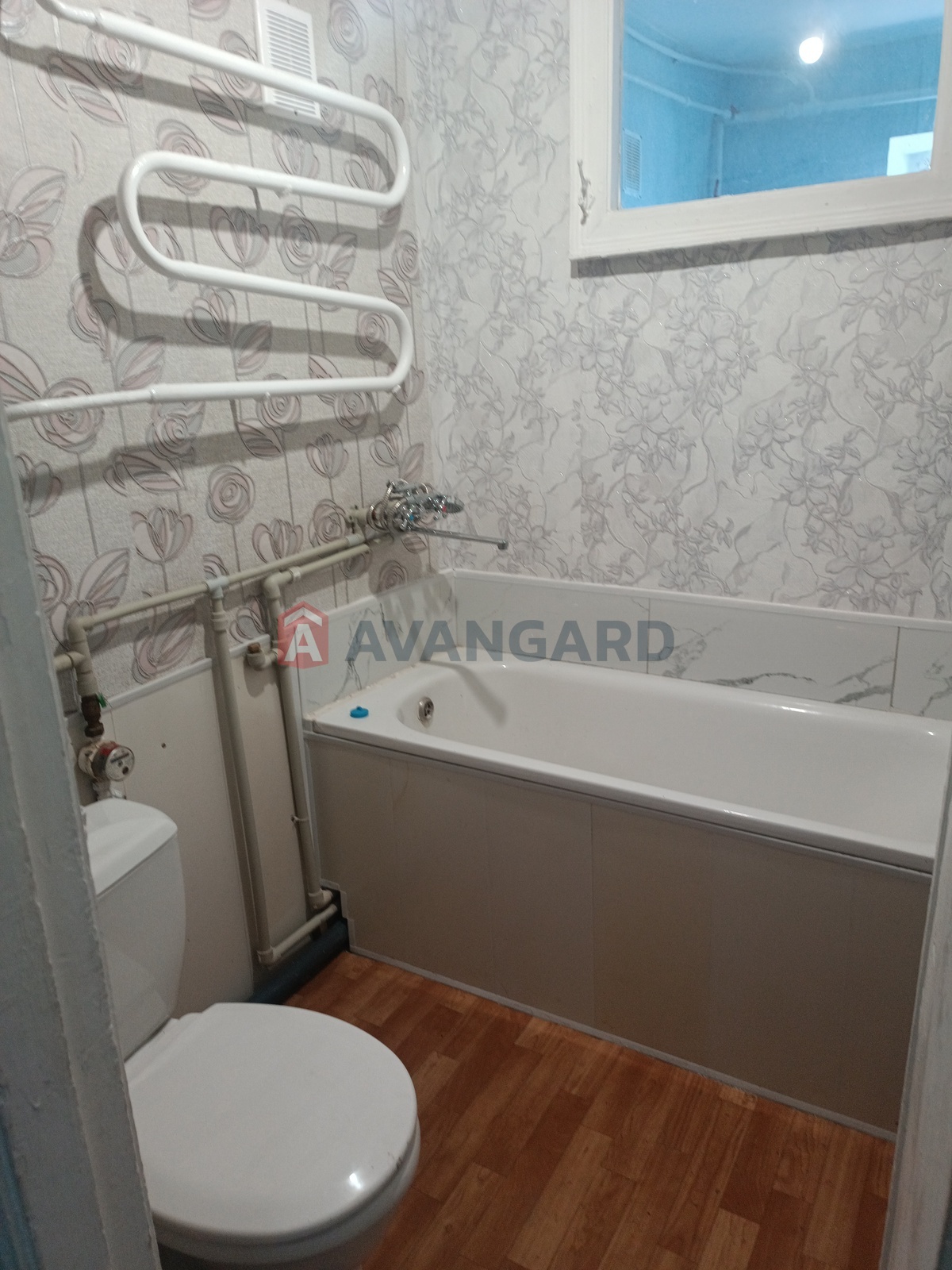 1 ����. ��������, 42,9/-/- ��. �., 4/4 ���� ���� 2