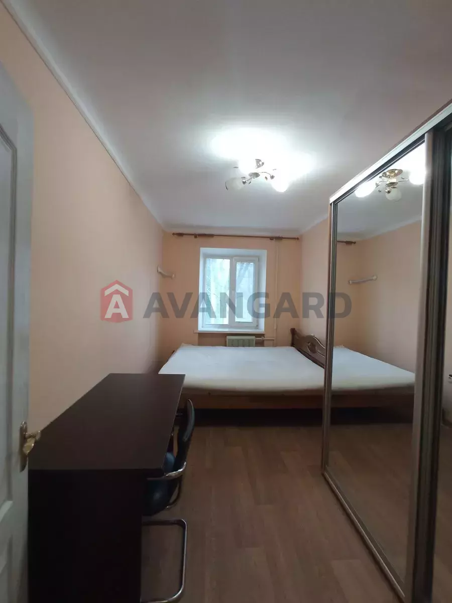 3 ��. ��������, 58/-/10 ��. �., 3/5 ������ ���� 6