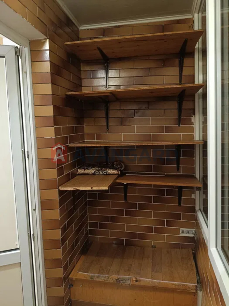 3 ��. ��������, 65/-/9 ��. �., 6/9 ������ ���� 10